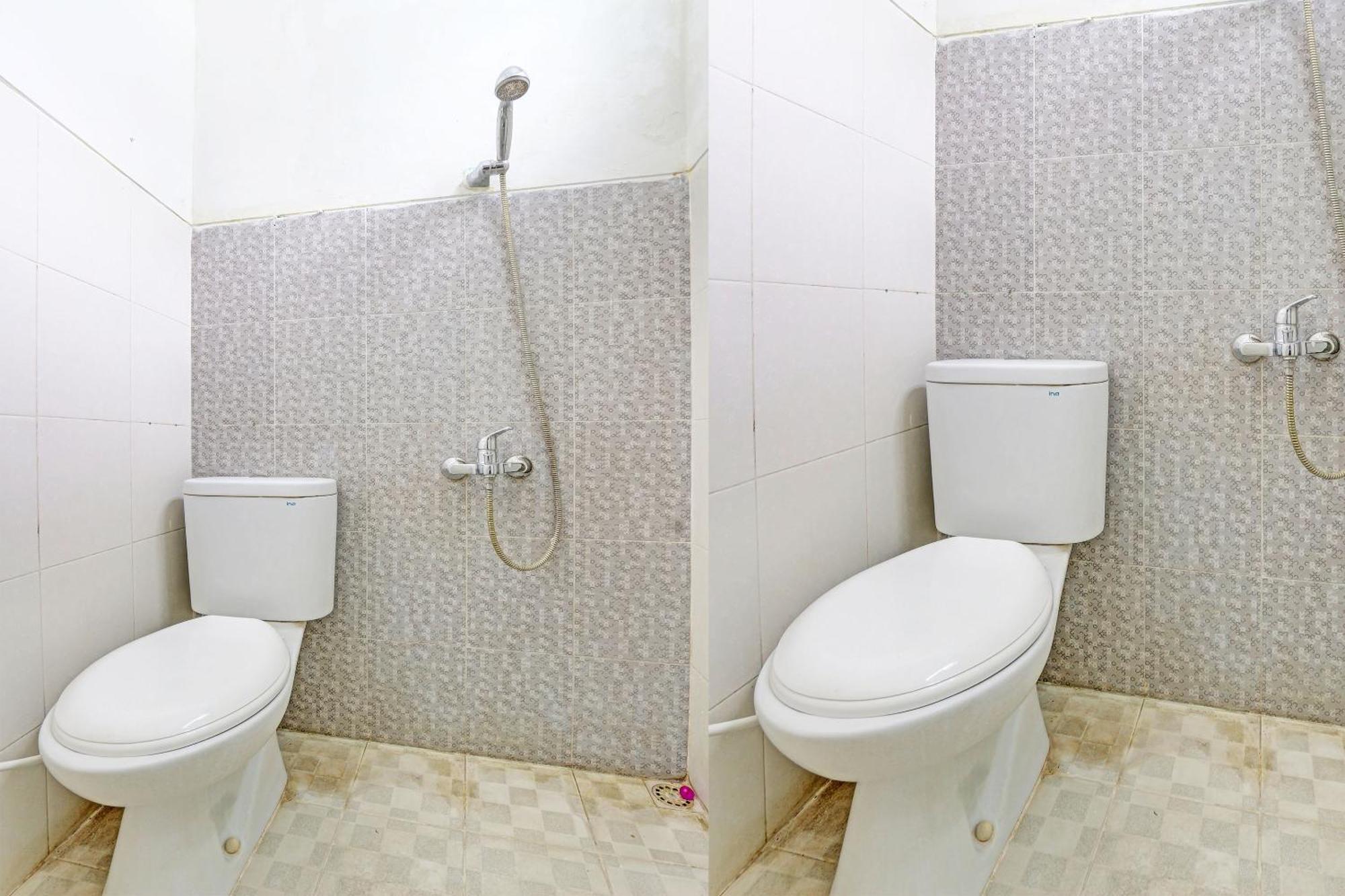 Oyo 93011 Hotel Griya Lestari Pati 2 Bagian luar foto